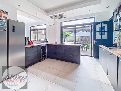 Maison - 185 m² - 7 pièces