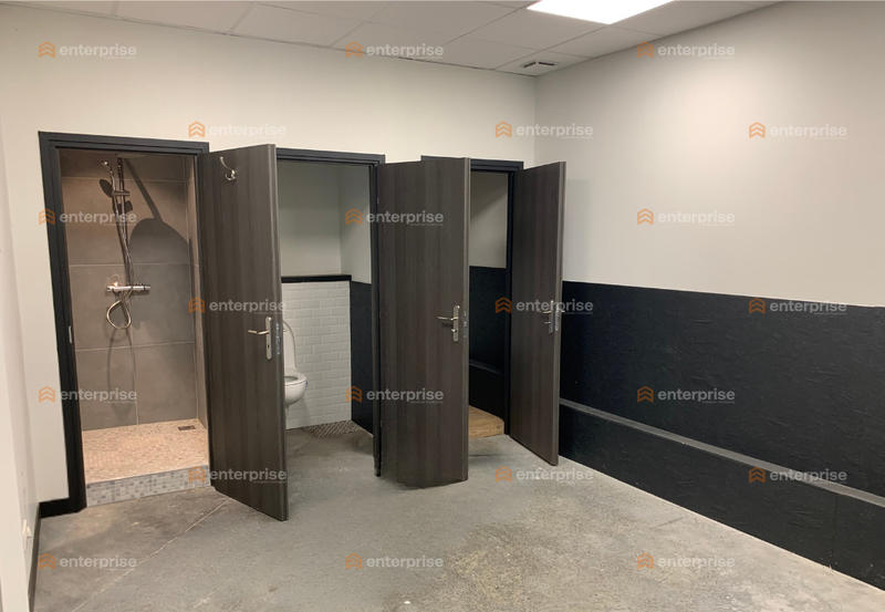 Local d'activité / Entrepôt - 346 m²