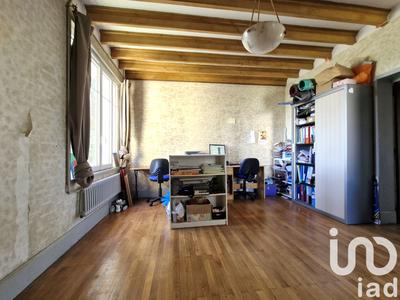 Maison - 275 m² - 11 pièces