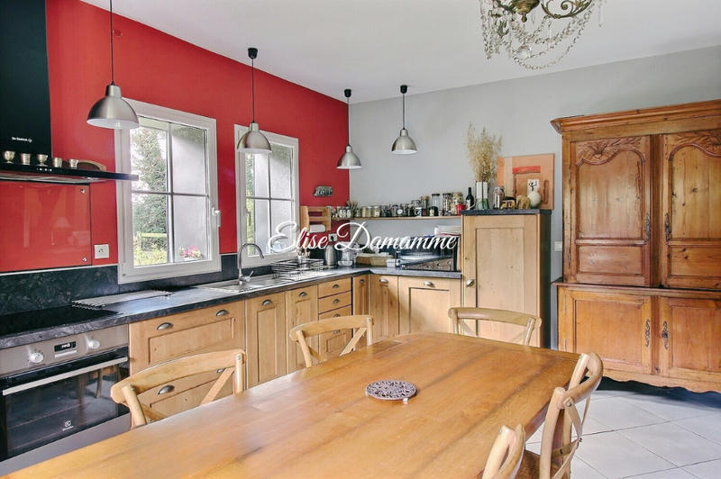 Maison - 190 m² - 5 pièces