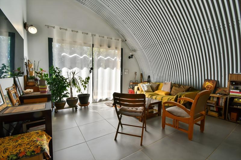 Propriété - 330 m² - 13 pièces