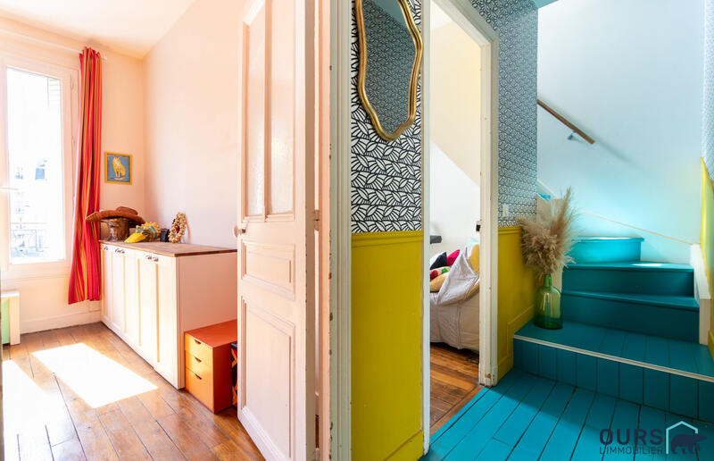 Maison - 214 m² - 8 pièces