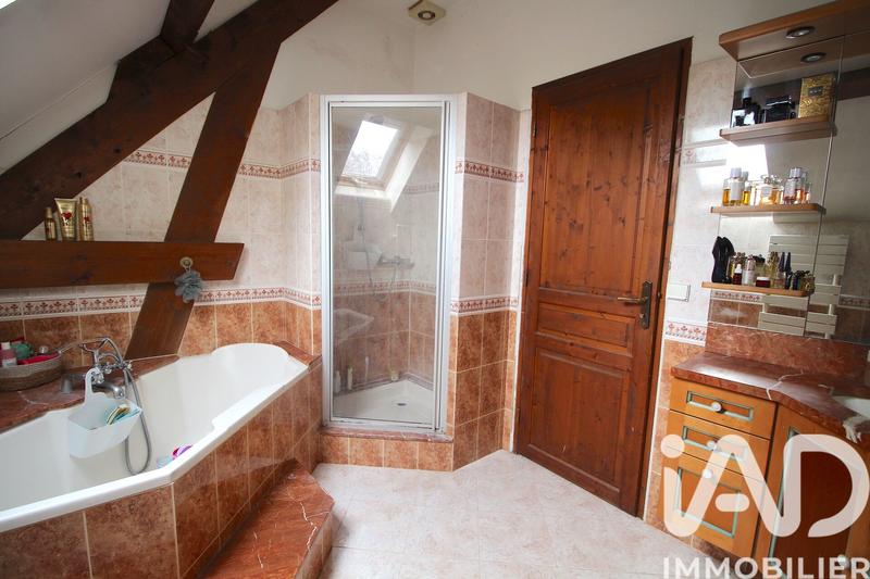 Maison - 140 m² - 5 pièces