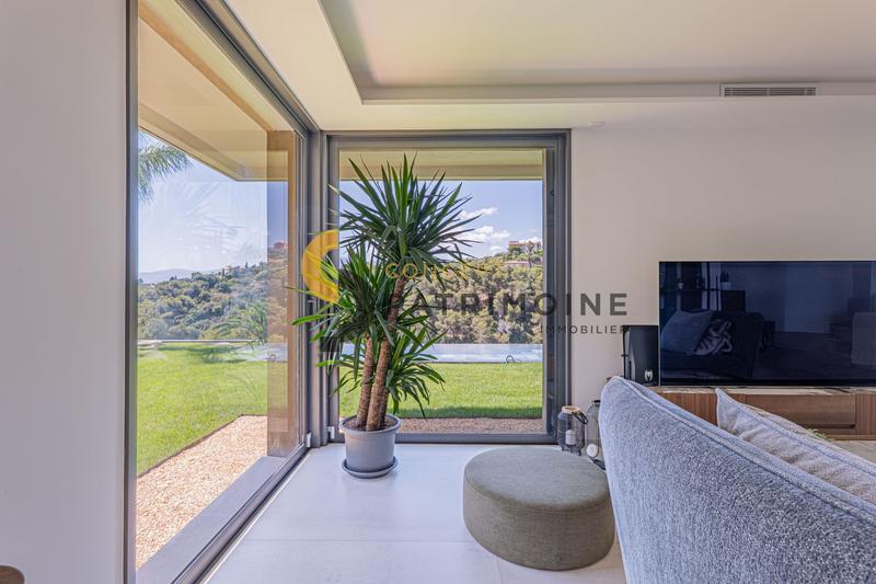 Maison contemporaine - 156 m² - 5 pièces