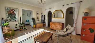 Maison - 230 m² - 8 pièces