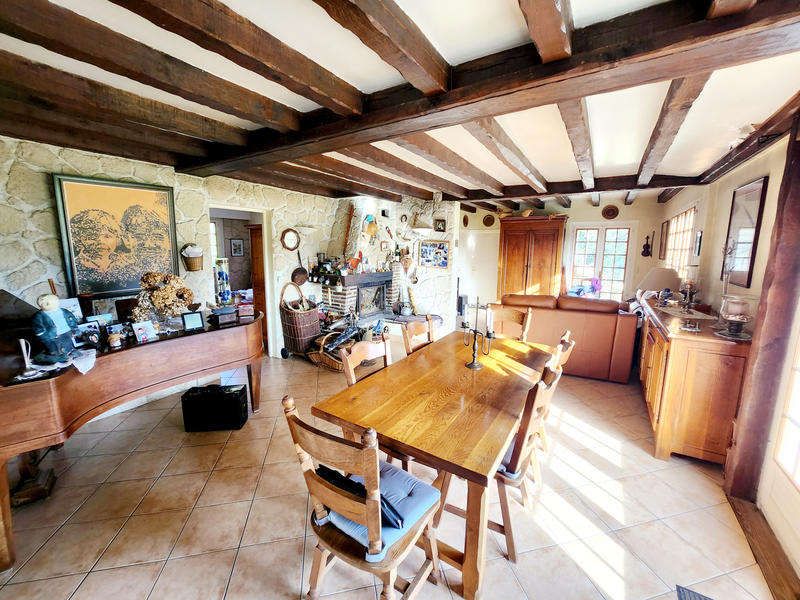 Maison - 170 m² - 8 pièces