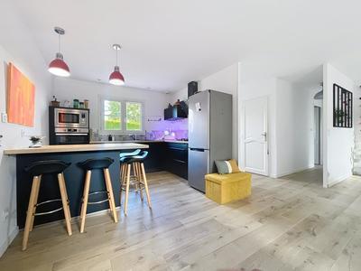 Maison - 77 m² - 3 pièces