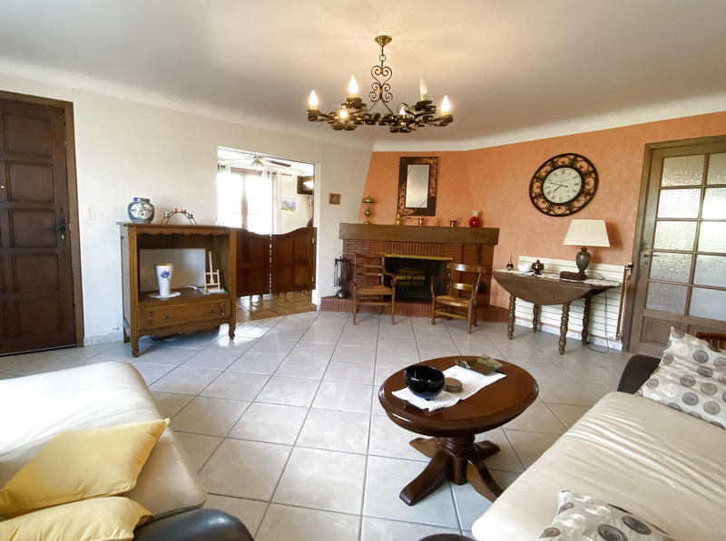 Maison - 220 m² - 10 pièces