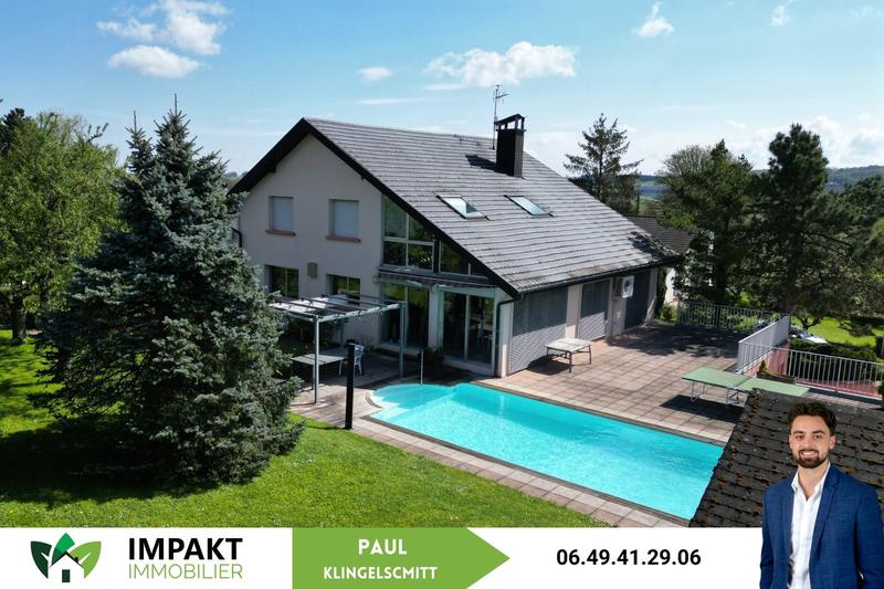 Villa - 231 m² - 8 pièces