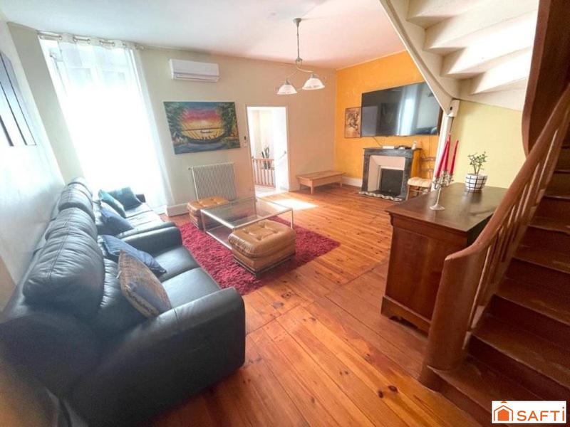 Maison - 194 m² - 5 pièces