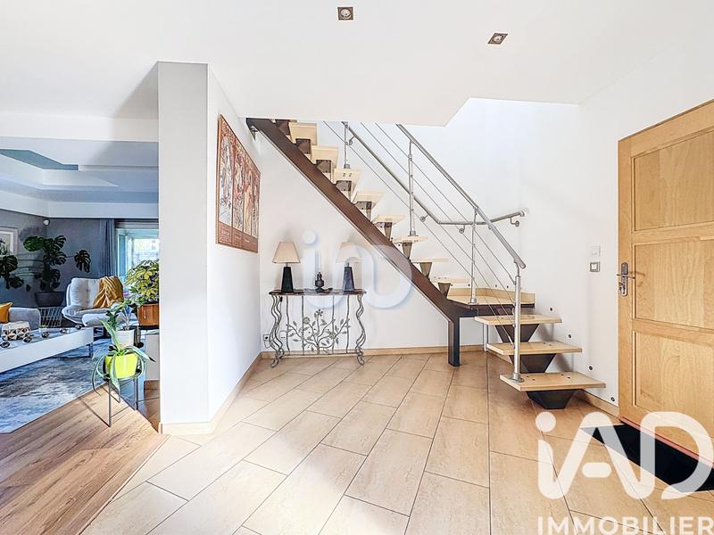 Maison - 170 m² - 6 pièces