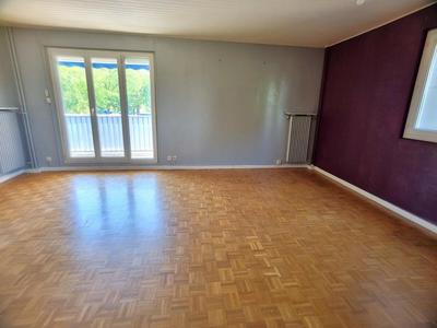 Appartement - 82 m² - 3 pièces