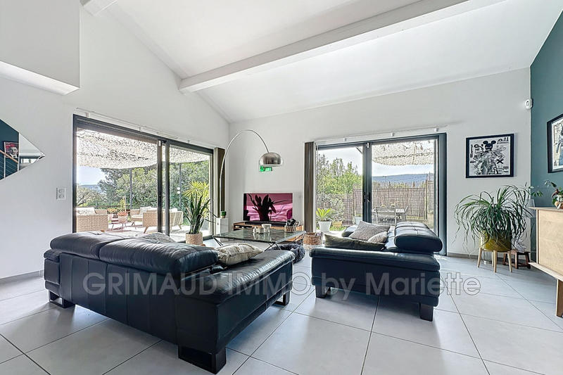 Villa - 168 m² - 5 pièces