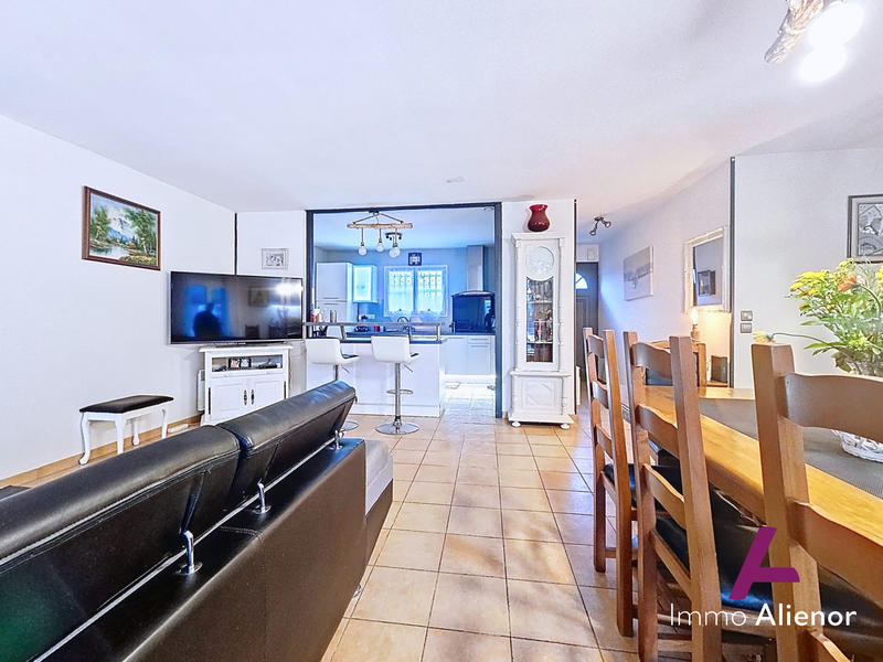 Maison - 122 m² - 4 pièces