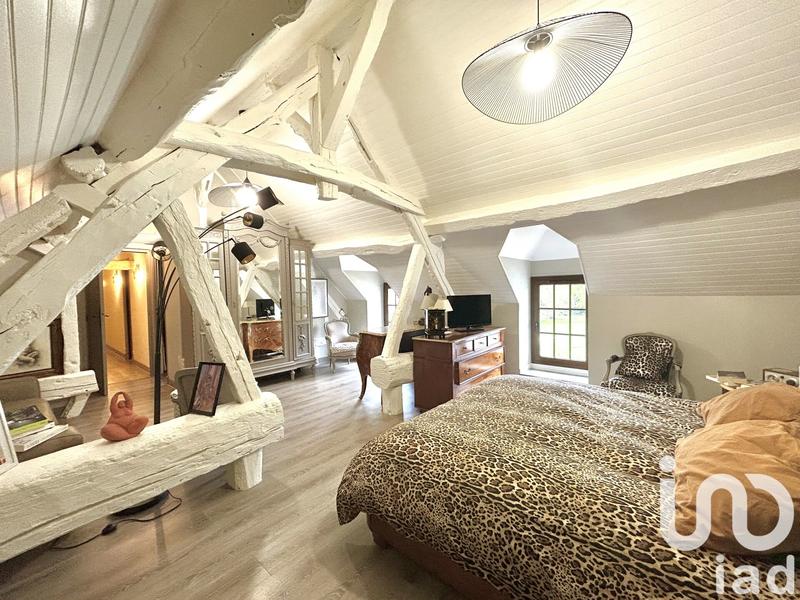 Maison - 300 m² - 8 pièces