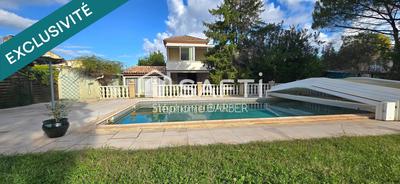 Maison - 225 m² - 10 pièces