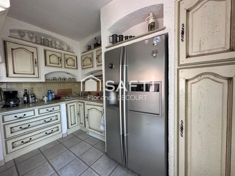 Maison - 210 m² - 5 pièces