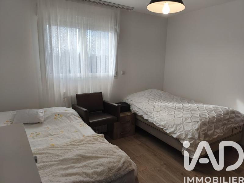 Maison - 205 m² - 7 pièces