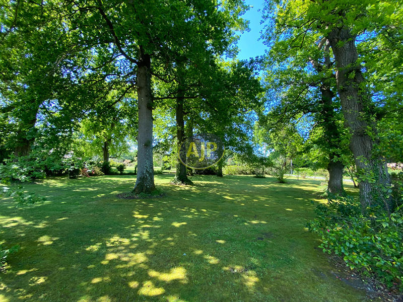 Maison - 534 m² - 12 pièces