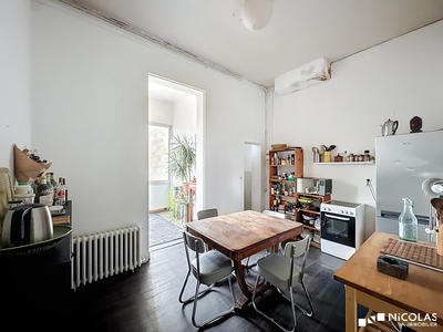 Appartement - 100 m² - 4 pièces