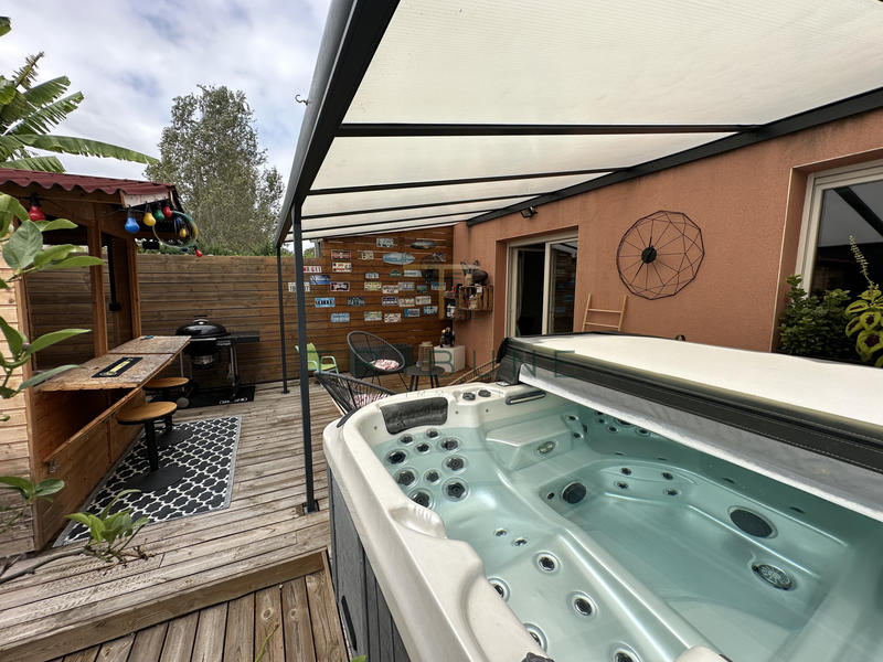 Maison - 92 m² - 4 pièces