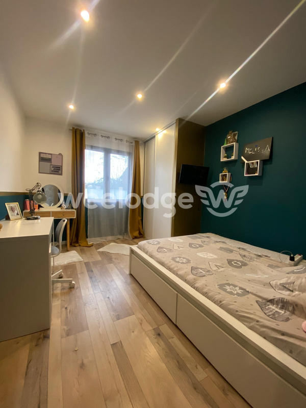 Maison - 165 m² - 6 pièces