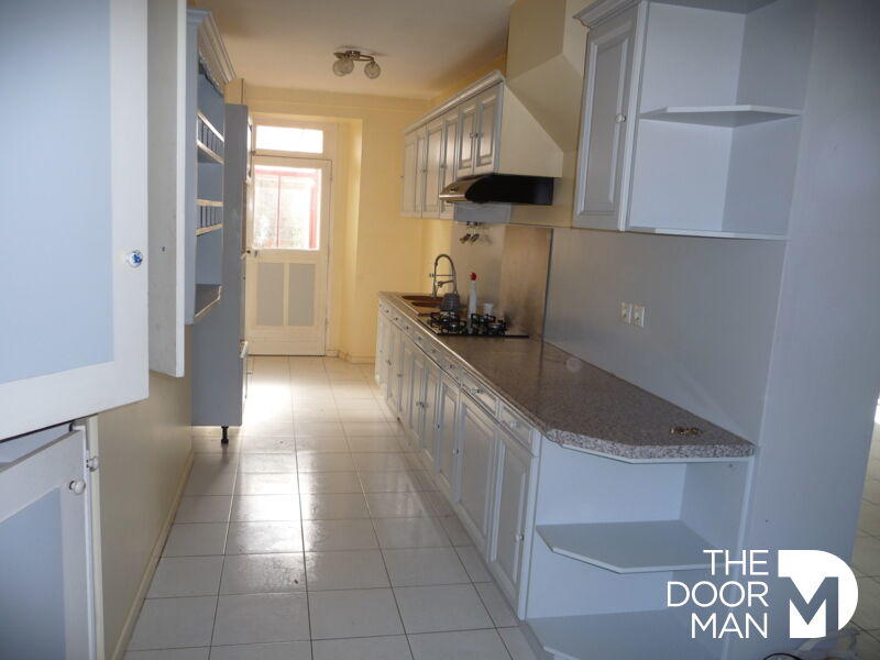 Demeure - 91 m² - 3 pièces