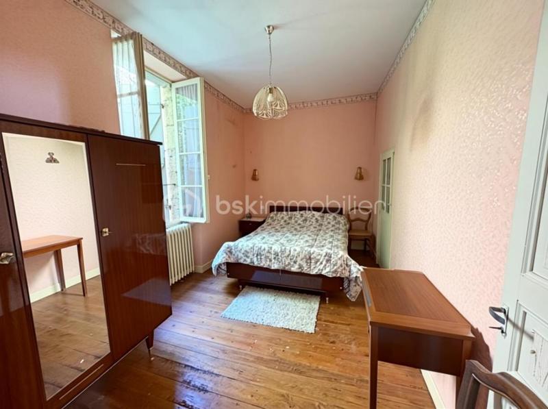 Maison de village - 207 m² - 8 pièces