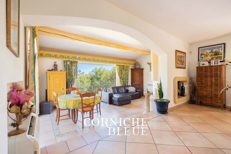 Villa - 180 m² - 4 pièces