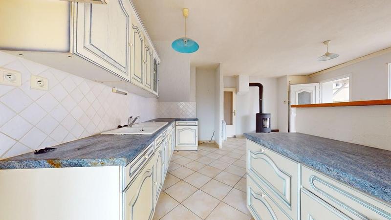 Maison - 96 m² - 3 pièces