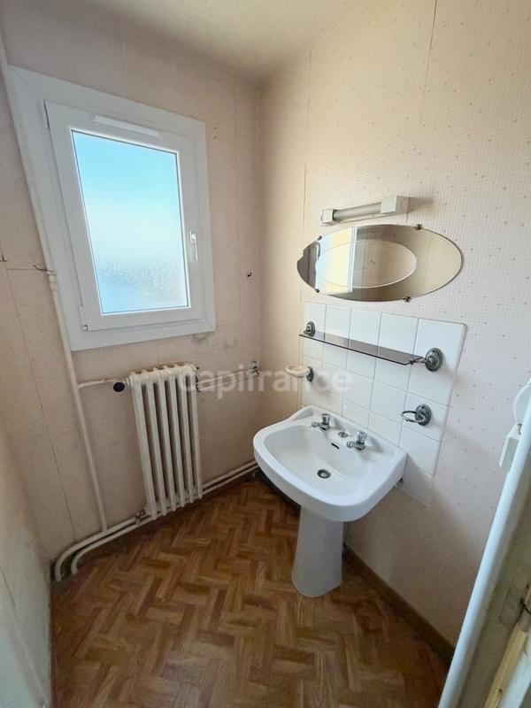 Maison - 80 m² - 5 pièces