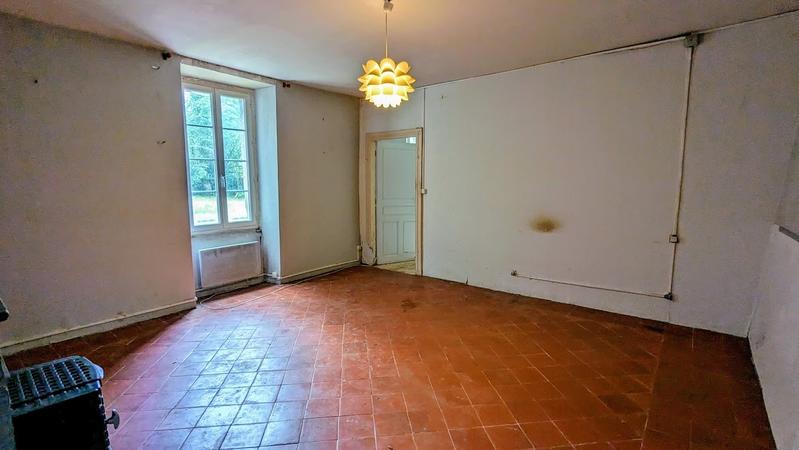 Maison - 244 m² - 8 pièces