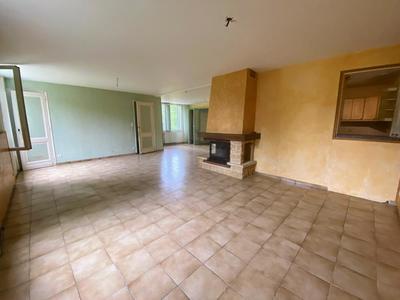 Maison - 140 m² - 4 pièces