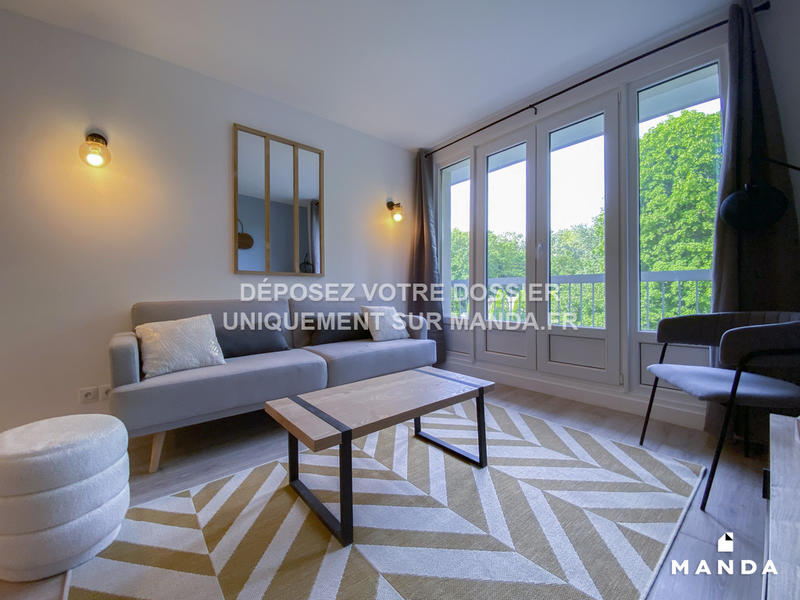 Chambre - 12 m² - 4 pièces