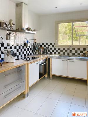 Maison - 162 m² - 5 pièces