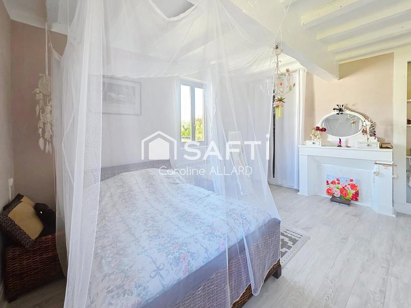 Maison - 180 m² - 5 pièces