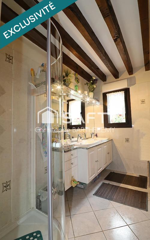 Maison - 137 m² - 8 pièces