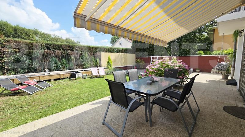 Maison - 183 m² - 10 pièces