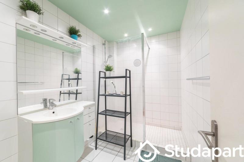 Chambre - 13 m² - 1 pièce