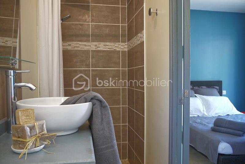 Villa - 170 m² - 6 pièces