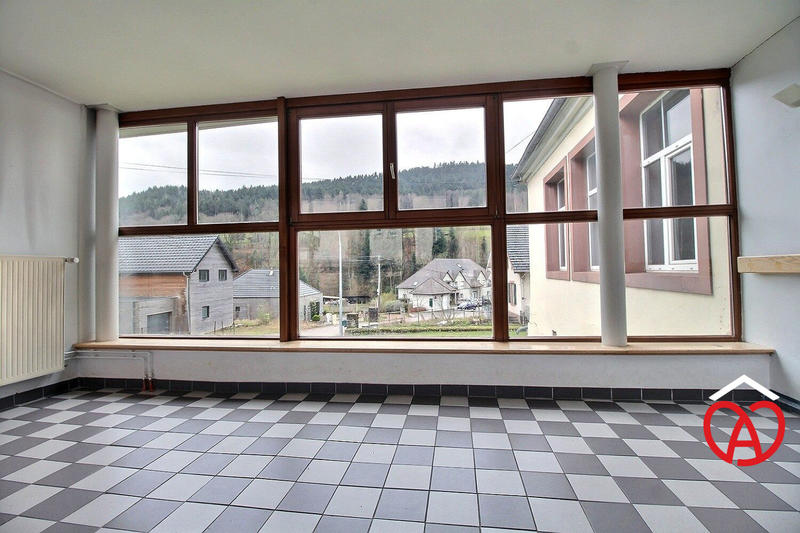 Maison - 343 m² - 10 pièces
