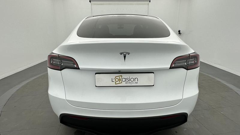 Tesla Model y Standard Rwd