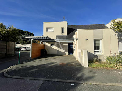 Maison - 86 m² - 4 pièces