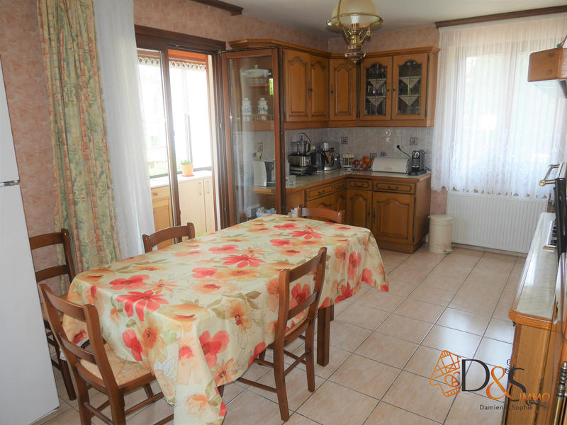 Maison - 200 m² - 8 pièces