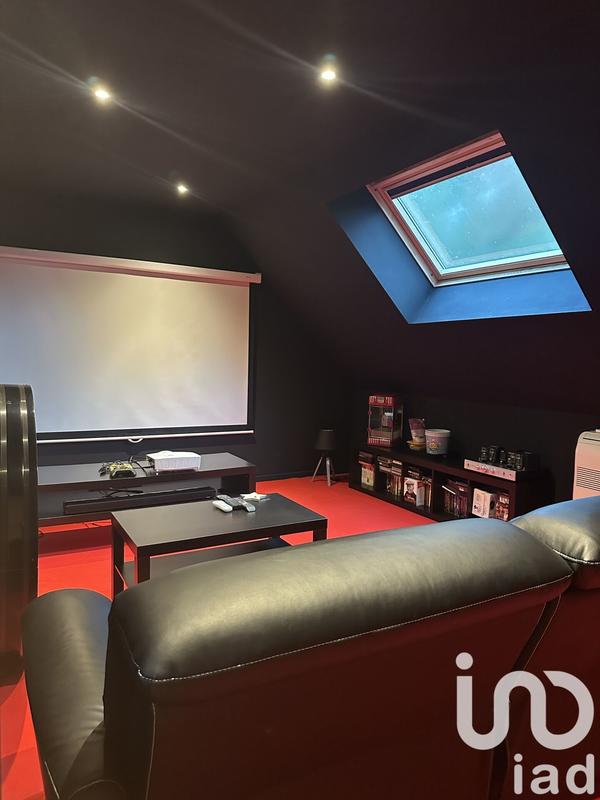 Maison - 250 m² - 11 pièces