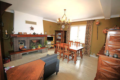 Maison - 208 m² - 11 pièces