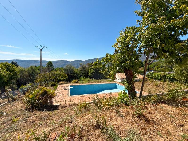 Maison - 93 m² - 4 pièces