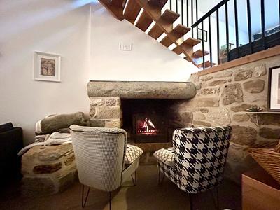 Maison - 233 m² - 8 pièces