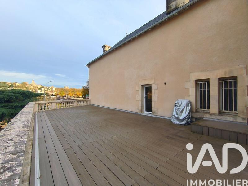 Maison - 321 m² - 15 pièces