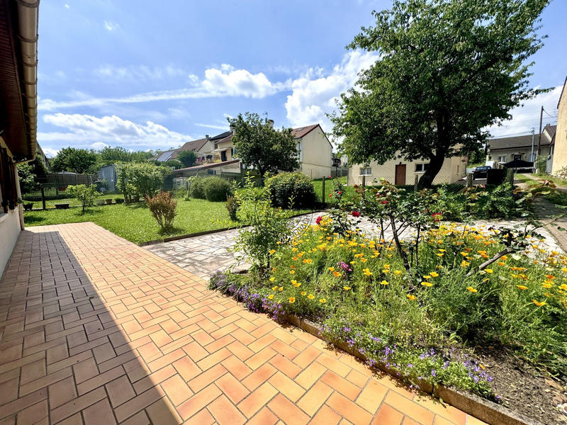 Maison - 205 m² - 6 pièces